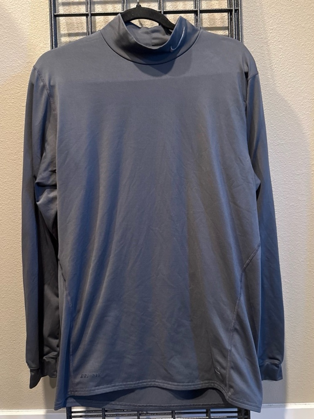 Nike Pro Men's Long-Sleeve Mock Neck Performance Shirt - grey